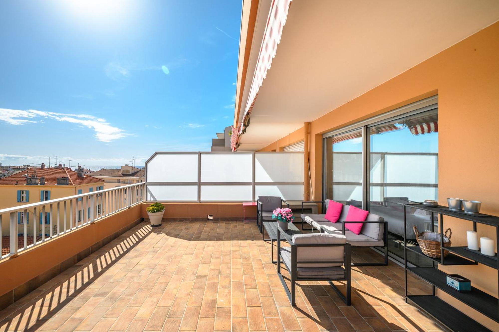 'L'Alicante Proche' Gare, Terrasse, Vue Mer Menton Exterior photo